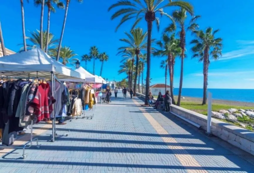 Junto Paseo Maritimo Piscinas Jardines Y Parking Apartment Marbella 0*,