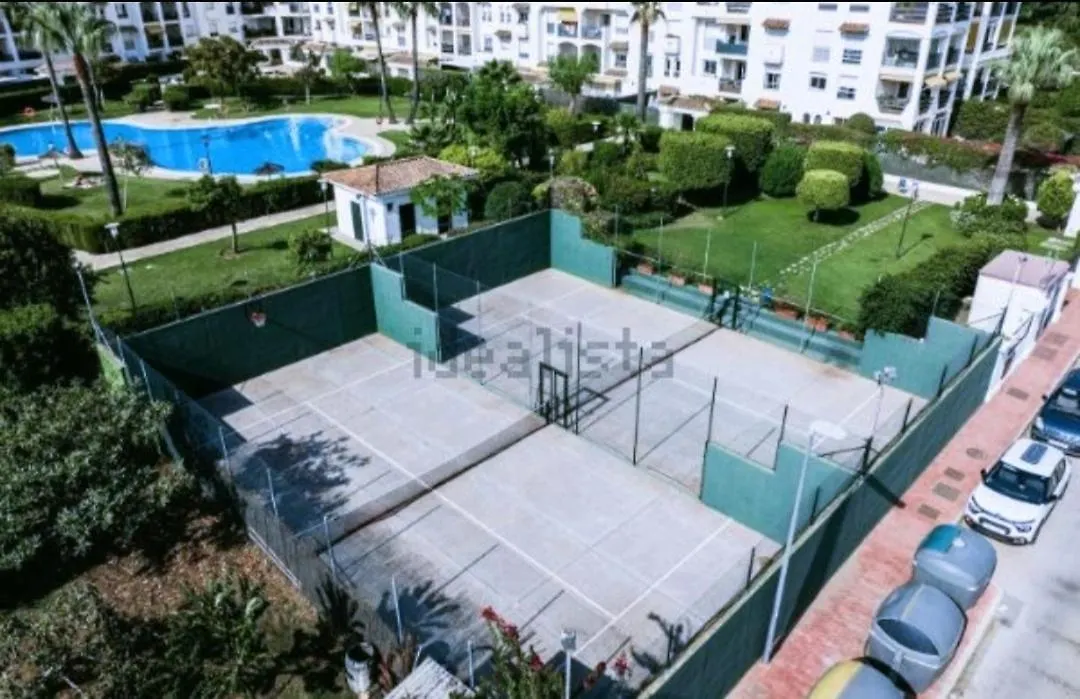 Junto Paseo Maritimo Piscinas Jardines Y Parking Apartment Marbella Spain