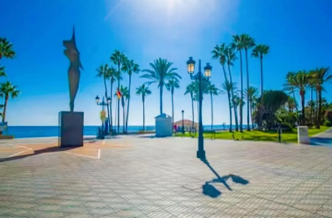 Junto Paseo Maritimo Piscinas Jardines Y Parking Apartment Marbella